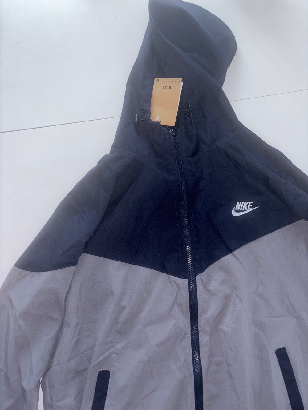 Nike Hooded Colorblock Windbreaker - Black & Gray